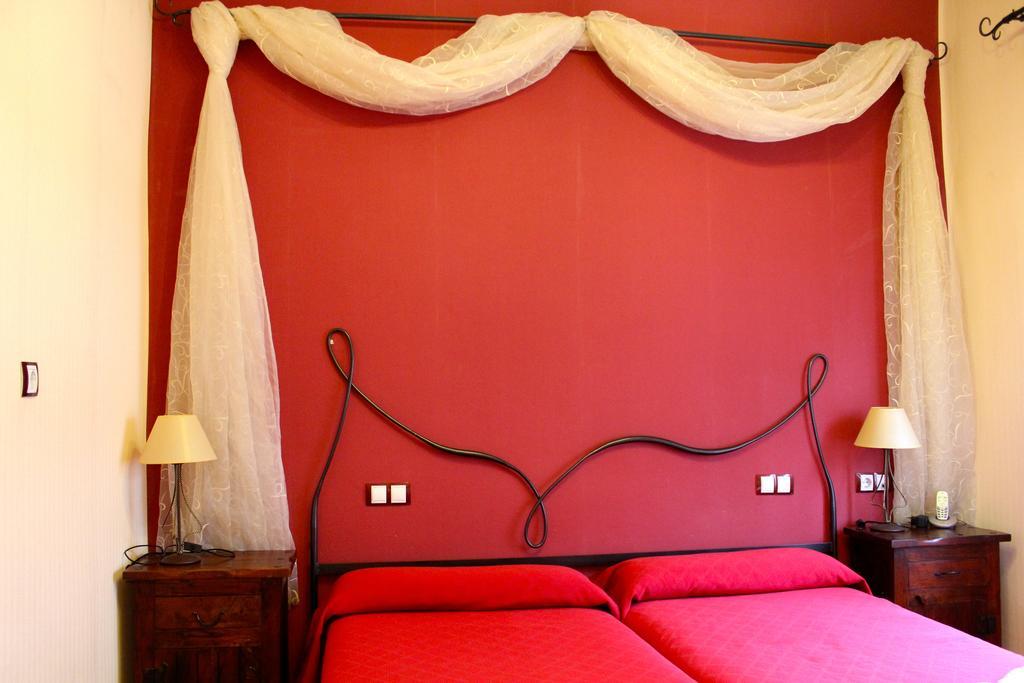 Hostal De La Torre Hostal Economico Valladolid Kamer foto